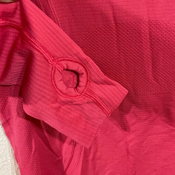 Swiftly Tech Long-Sleeve Shirt 2.0 Hip Length - Pink Dragonfruit - Size 4 - Picture 7 of 11